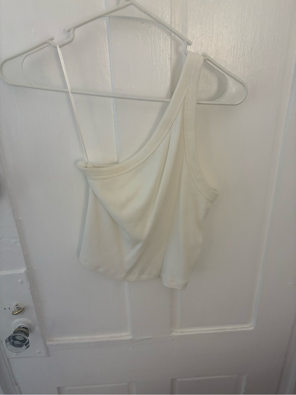 Abercrombie & Fitch One-Shoulder Ribbed Camisole in Cream